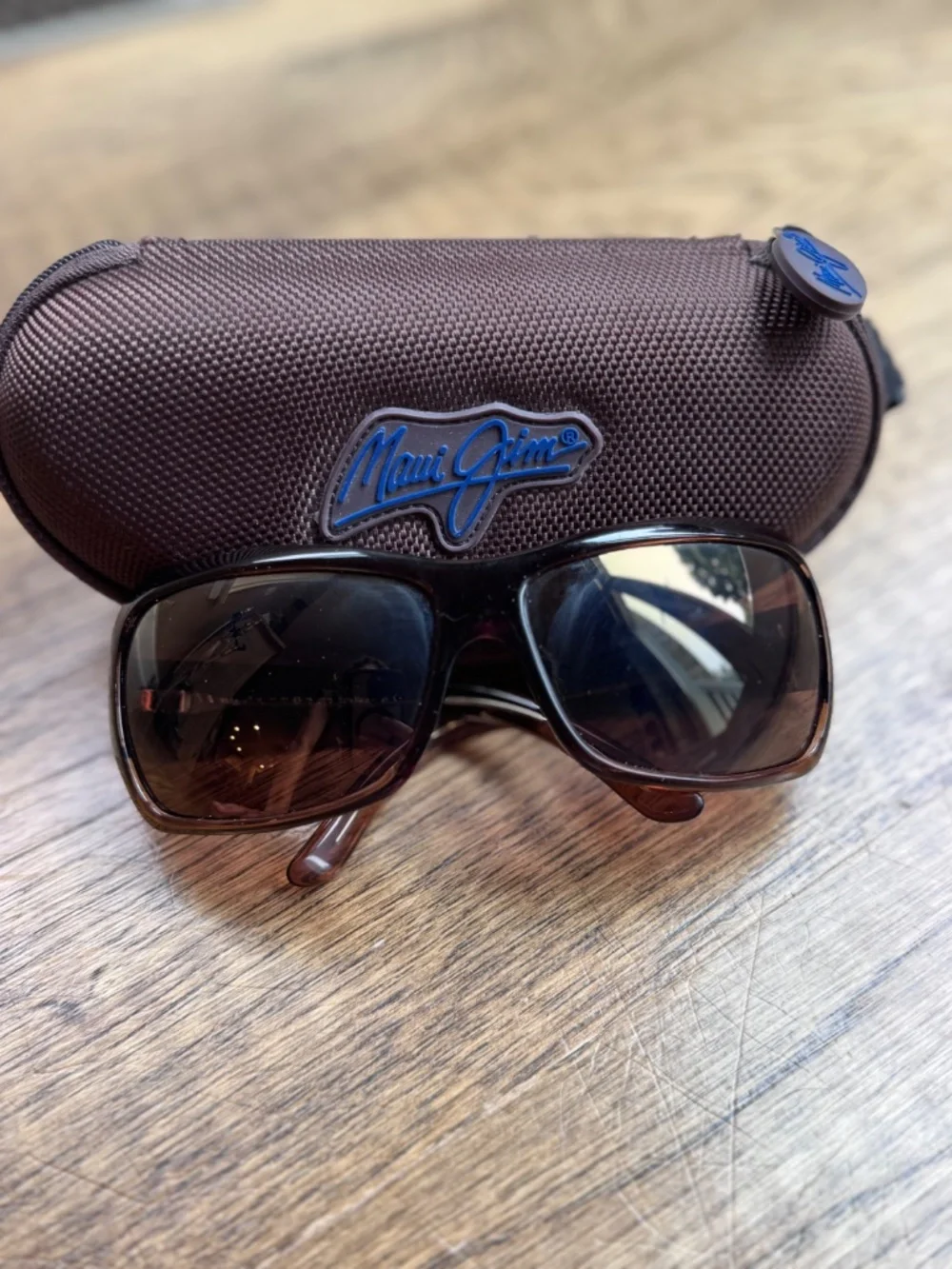 Maui Jim plastic frame, polarized women's sunglasses